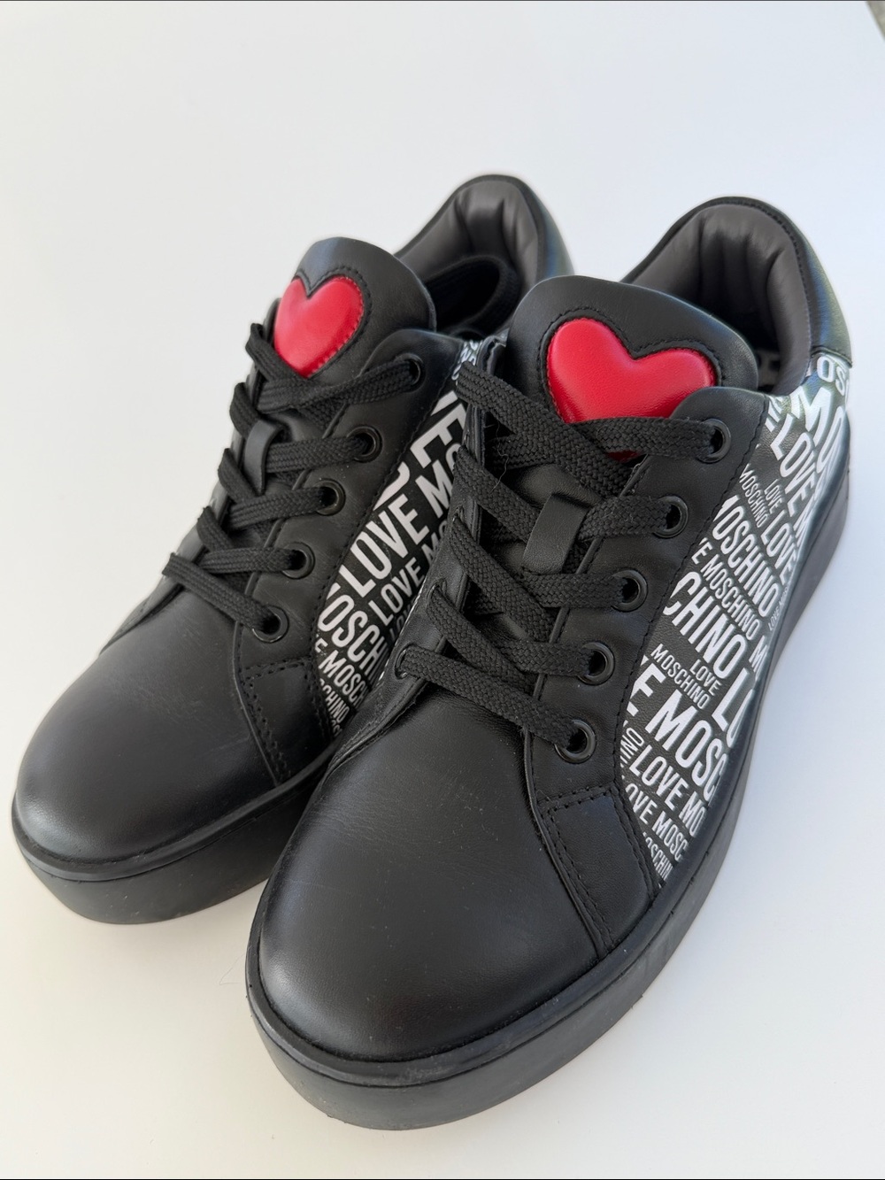 ♥️♥️♥️ Love Moschino Graphic Logo Sneakers in Leather size 7 US/38 European